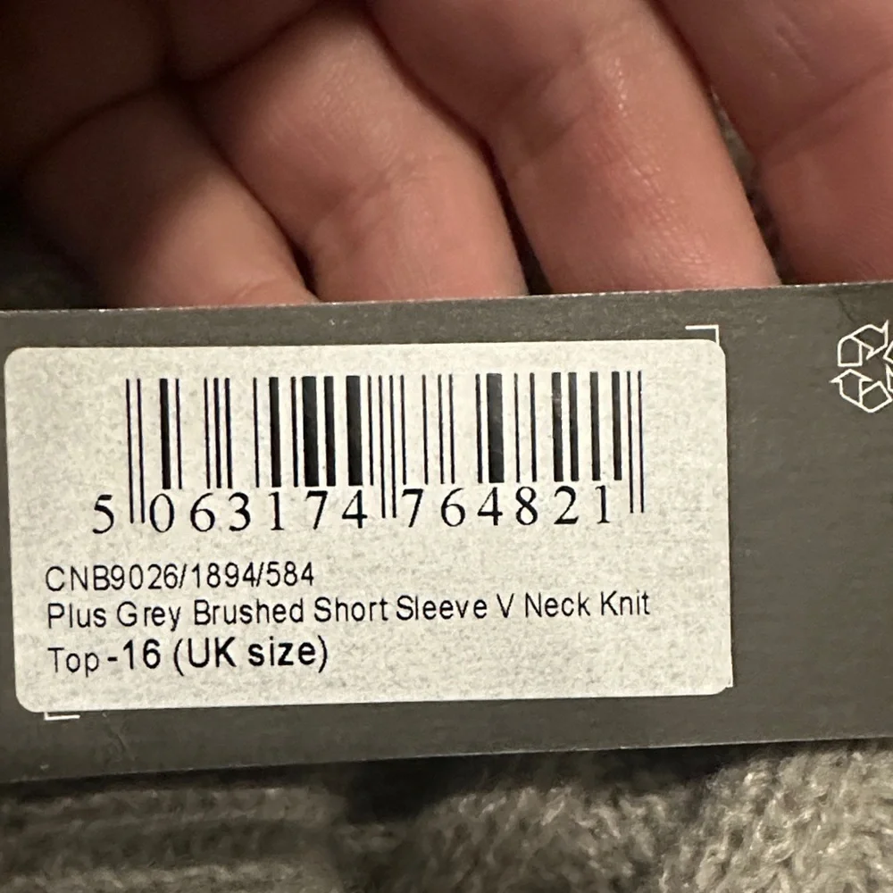 Pretty Little Thing Ribbed Knit Top and Pants Set - Picture 4 of 5